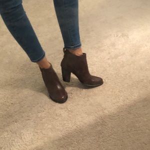 UGGS ankle booties
